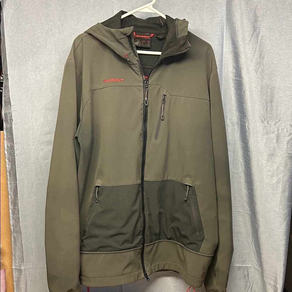 Mammut Men's Olive and Black Performance Jacket